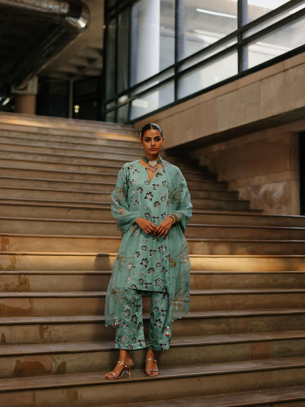 DUSTY BLUE SHORT KURTA WITH PANT AND DUPATTA  - SET OF 3