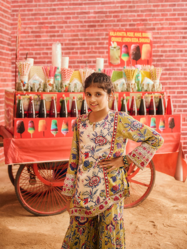 GULMEHAR PANELLED SHORT KURTA WITH GHARARA AND DUPATTA (SET OF 3)