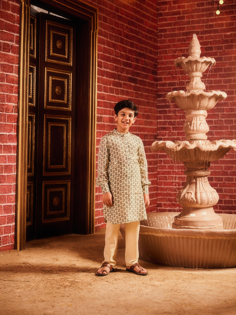 KASHMIRA BOYS KURTA SET WITH BANDI