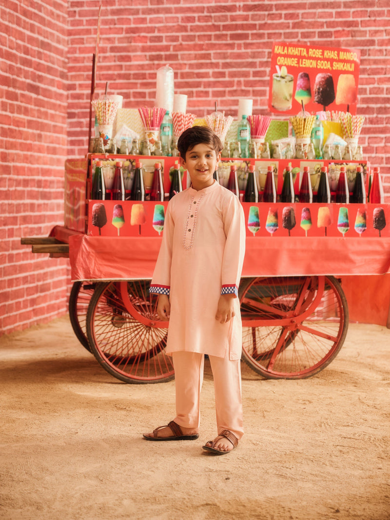 PEACH BOYS KURTA WITH INAAYA BANDI
