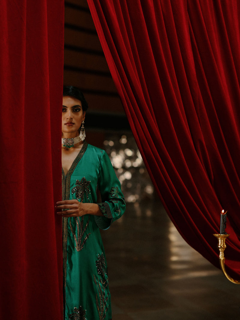 EMERALD GREEN FRONT OPEN ASYMMETRICAL KURTA WITH PANT AND DUPATTA  - SET OF 3