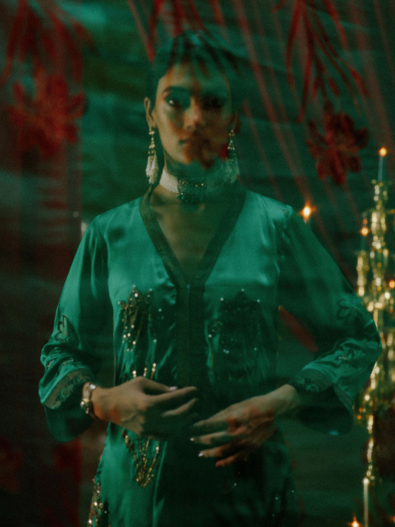 EMERALD GREEN FRONT OPEN ASYMMETRICAL KURTA WITH PANT AND DUPATTA  - SET OF 3