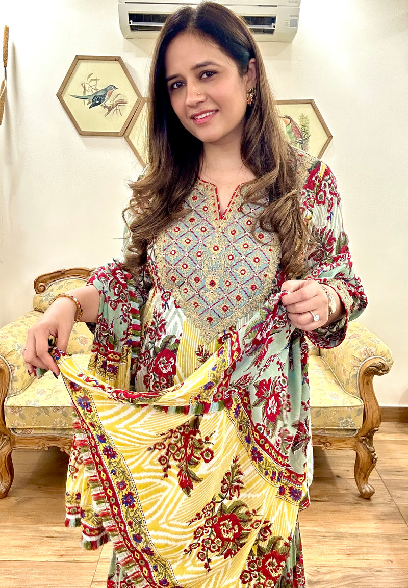 LAAL PHOOL SHORT KALIDAAR KURTA WITH GHARARA AND DUPATTA (SET OF 3)
