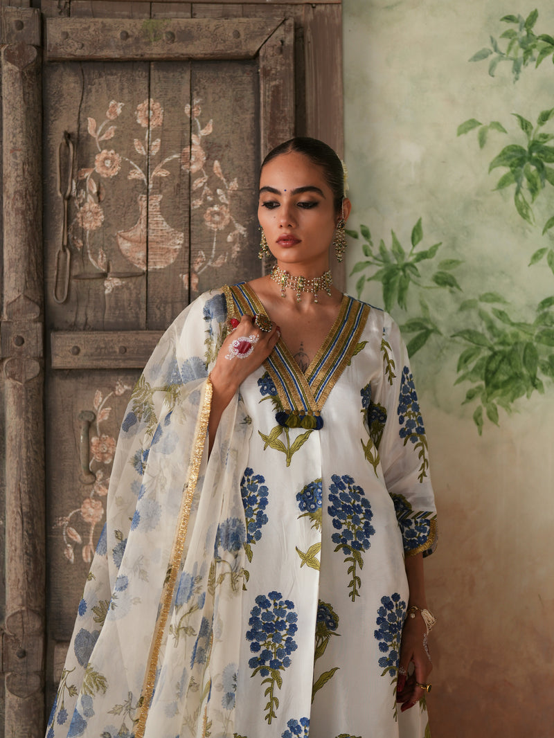 BLUE GULBOOTA V-NECK BOX PLEATED KURTA WITH PANT AND DUPATTA (SET OF 3)