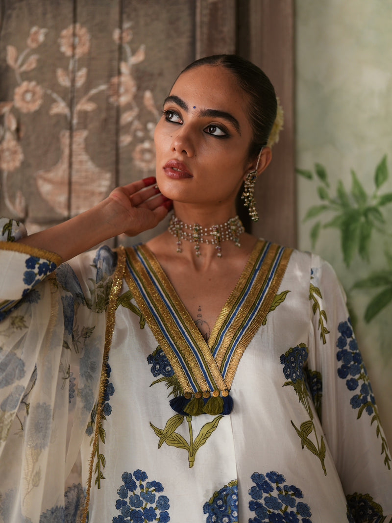 BLUE GULBOOTA V-NECK BOX PLEATED KURTA WITH PANT AND DUPATTA (SET OF 3)