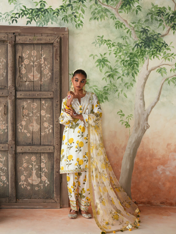 YELLOW GENDA PHOOL V-NECK SHORT KURTA WITH SALWAR AND DUPATTA (SET OF 3)