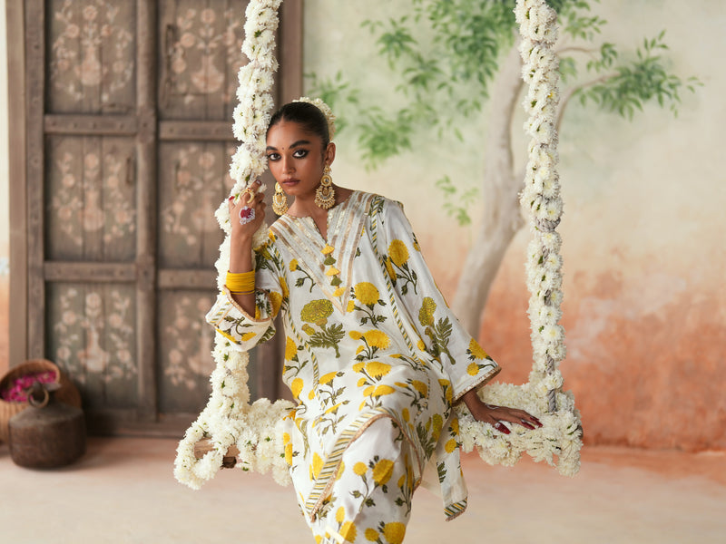 YELLOW GENDA PHOOL V-NECK SHORT KURTA WITH SALWAR AND DUPATTA (SET OF 3)