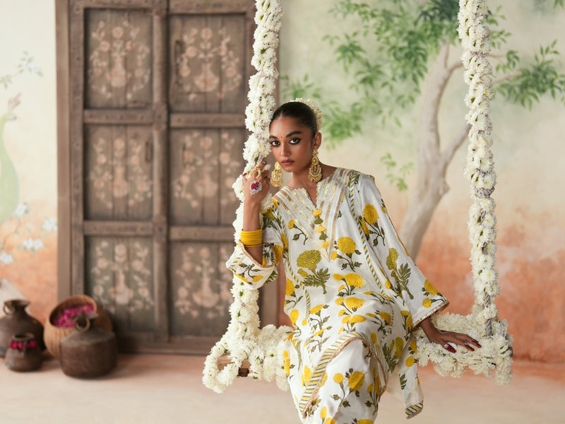 YELLOW GENDA PHOOL V-NECK SHORT KURTA WITH SALWAR AND DUPATTA (SET OF 3)