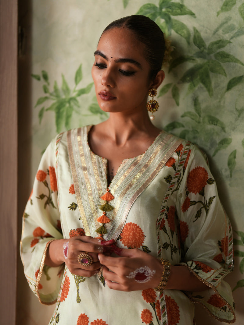 ORANGE GENDA PHOOL V-NECK SHORT KURTA WITH SALWAR AND DUPATTA (SET OF 3)