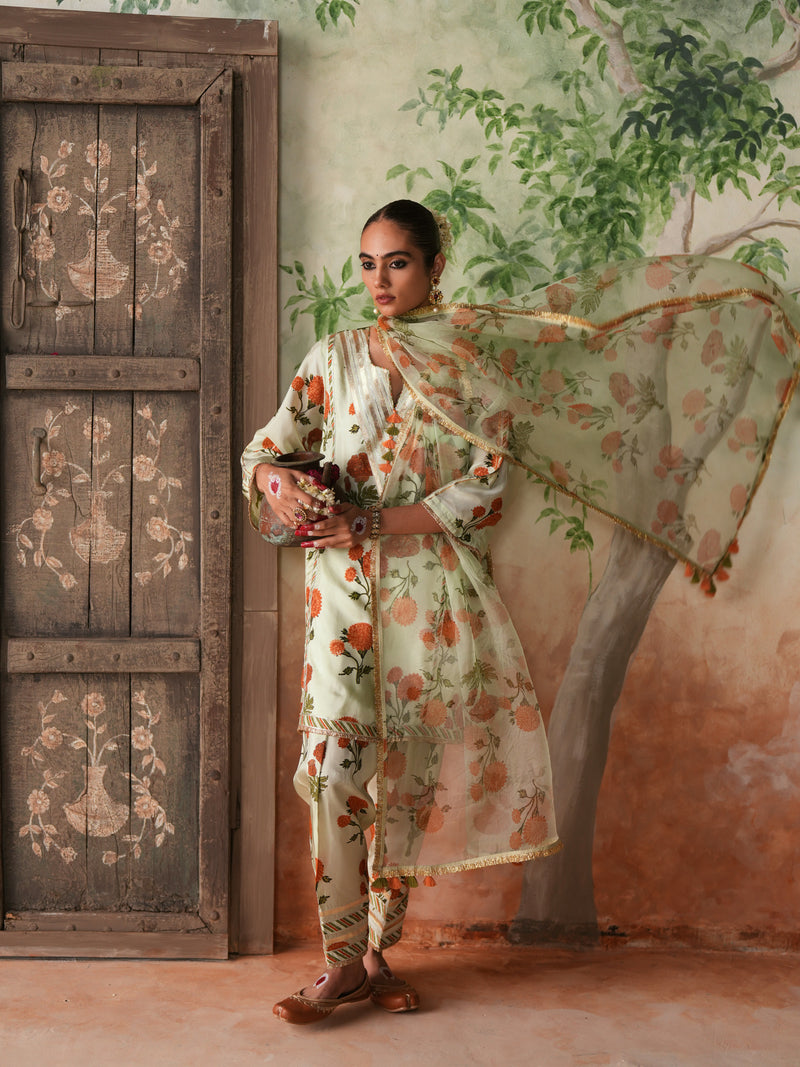 ORANGE GENDA PHOOL V-NECK SHORT KURTA WITH SALWAR AND DUPATTA (SET OF 3)