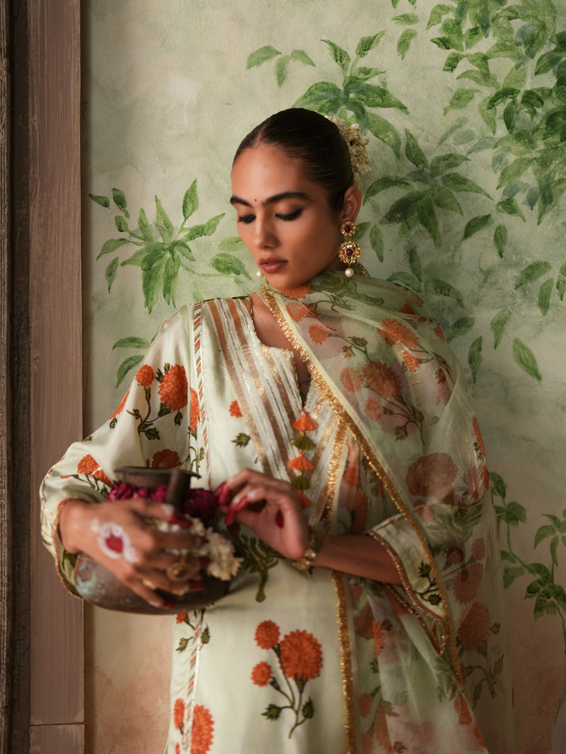 ORANGE GENDA PHOOL V-NECK SHORT KURTA WITH SALWAR AND DUPATTA (SET OF 3)