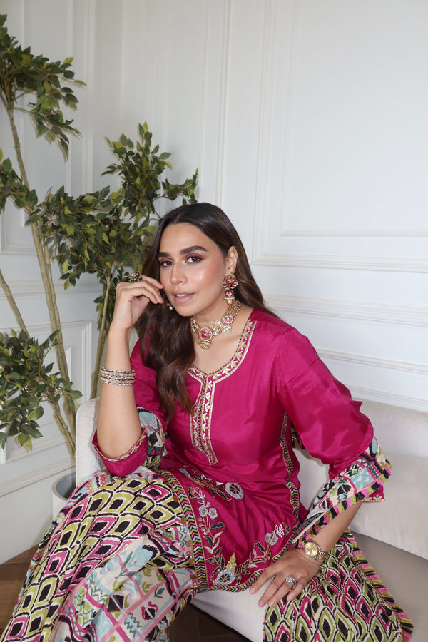 RANGREZ FUCHSIA PINK STRAIGHT SHORT KURTA WITH GHARARA AND DUPATTA (SET OF 3)