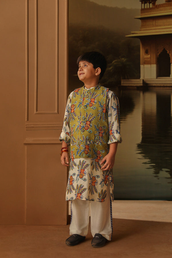 NISHAAT BOYS BANDI AND KURTA SET