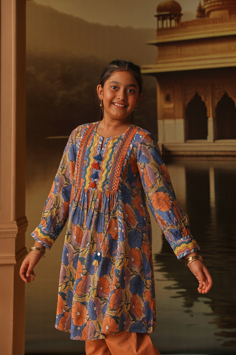 SURBHI FRONT YOKE  GATHERD KURTA WITH PANT- SET OF 2