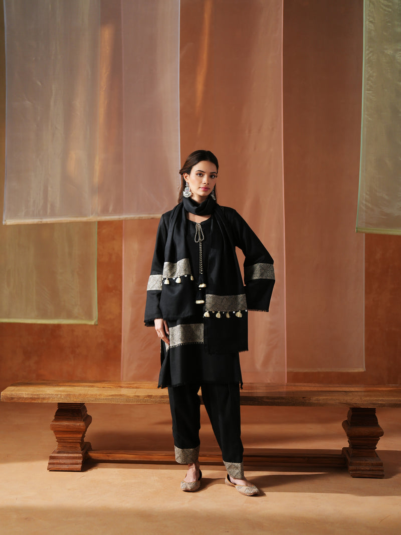 BLACK AND OFFWHITE FRONT TIE-UP SHORT KURTA WITH SALWAR AND STOLE