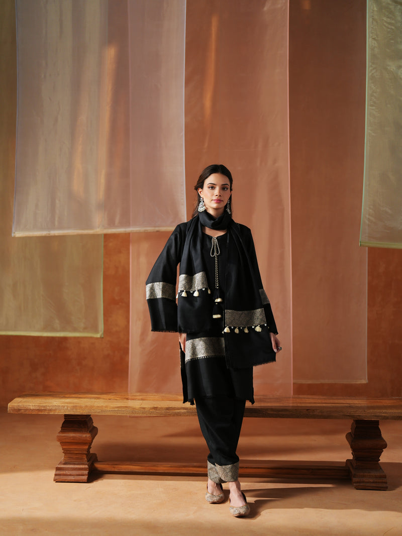 BLACK AND OFFWHITE FRONT TIE-UP SHORT KURTA WITH SALWAR AND STOLE