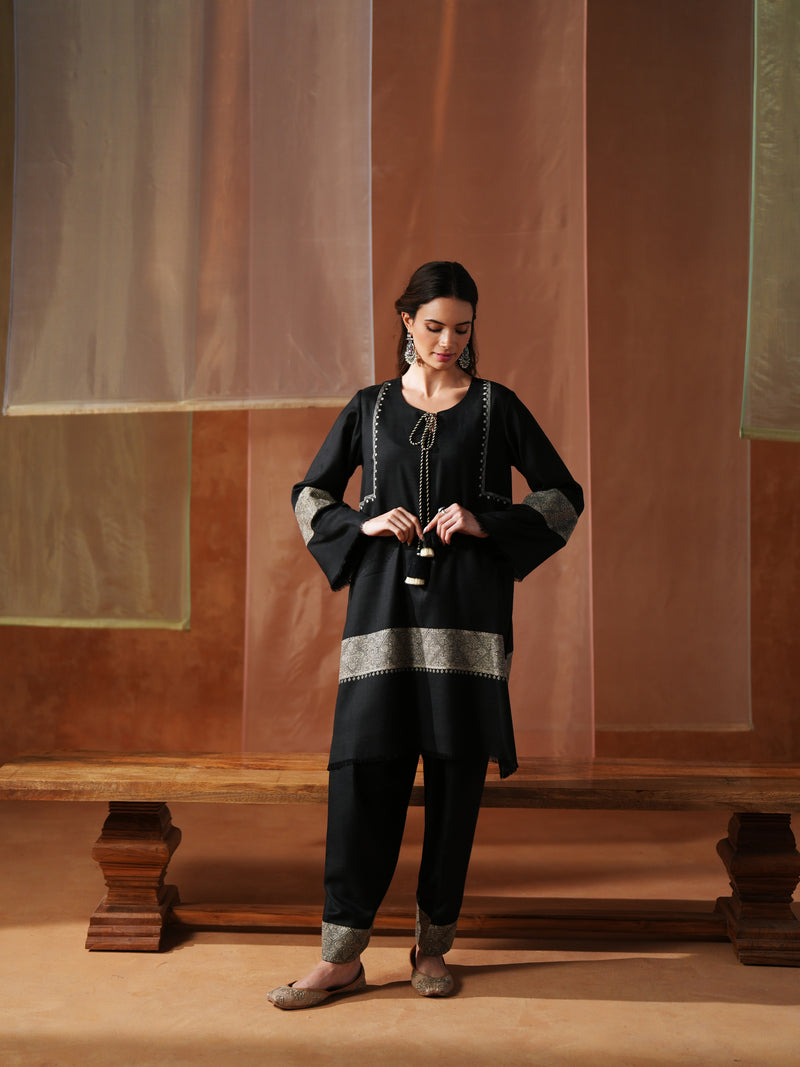 BLACK AND OFFWHITE FRONT TIE-UP SHORT KURTA WITH SALWAR AND STOLE
