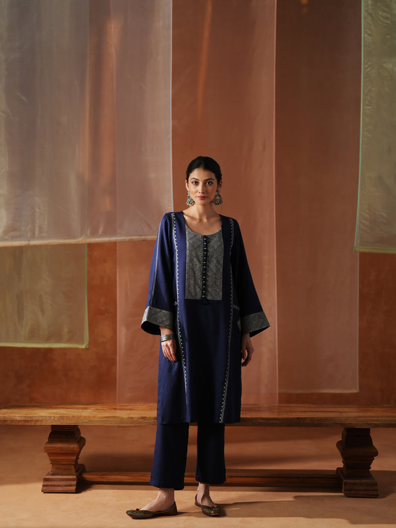 NAVY BLUE AND OFFWHITE PASHMINA STRAIGHT KURTA WITH POCKET,PANT AND STOLE