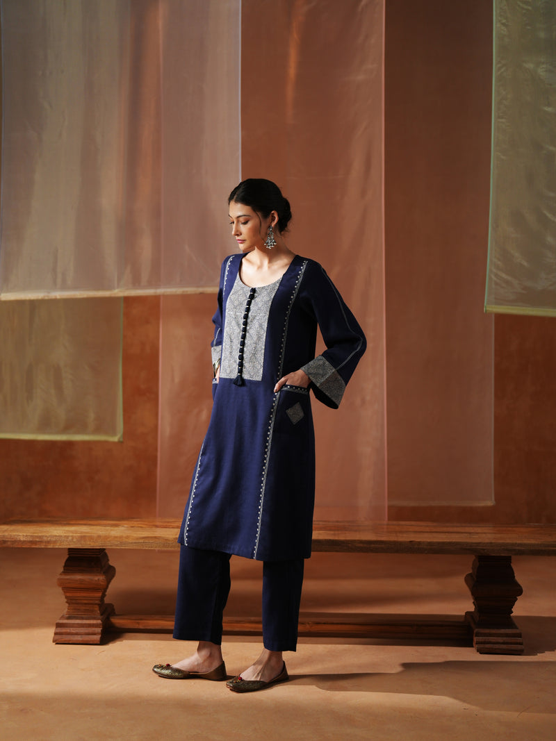 NAVY BLUE AND OFFWHITE PASHMINA STRAIGHT KURTA WITH POCKET,PANT AND STOLE