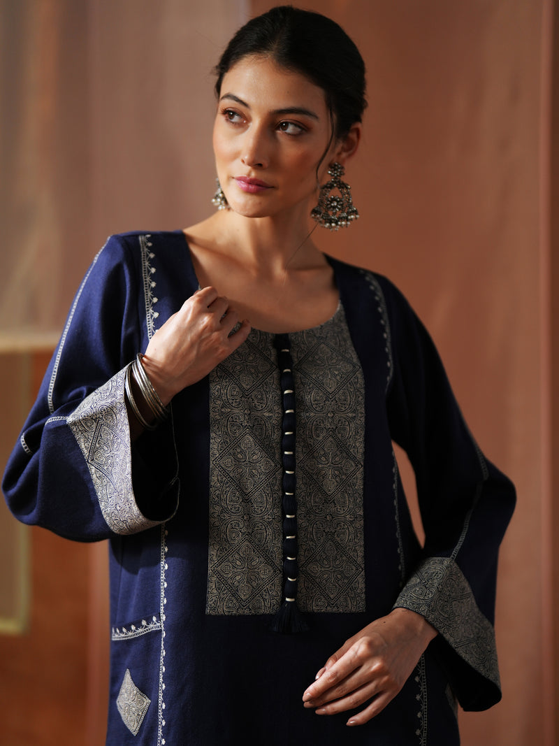 NAVY BLUE AND OFFWHITE PASHMINA STRAIGHT KURTA WITH POCKET,PANT AND STOLE