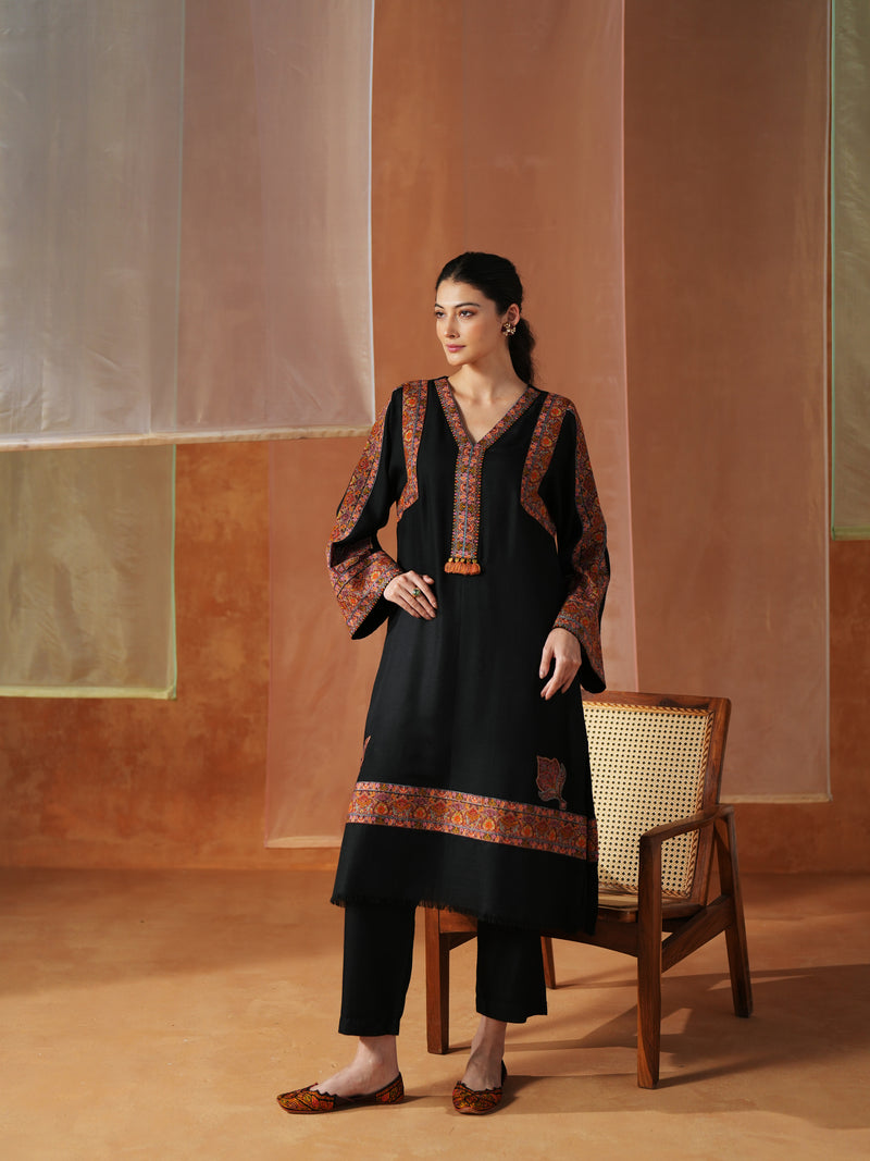 BLACK PASHMINA STRAIGHT KURTA WITH PANT AND STOLE