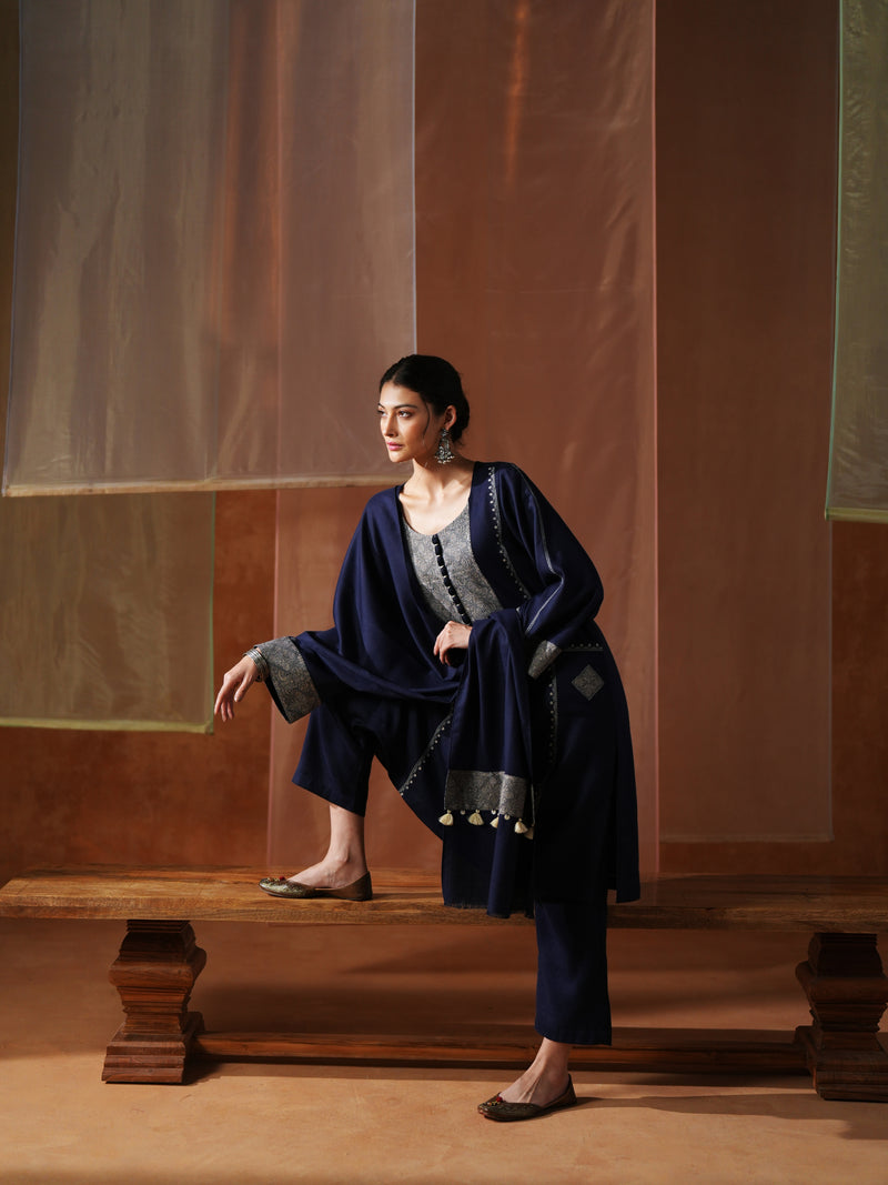 NAVY BLUE AND OFFWHITE PASHMINA STRAIGHT KURTA WITH POCKET,PANT AND STOLE