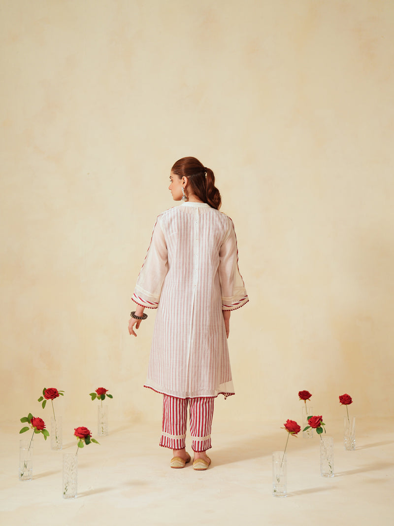 RED AND OFF-WHITE EASY FIT BOX-PLEATED KURTA WITH PANT