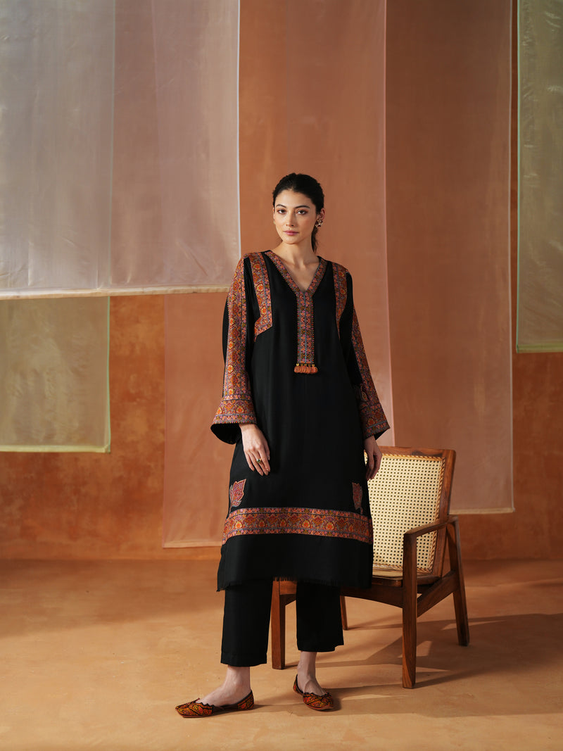BLACK PASHMINA STRAIGHT KURTA WITH PANT AND STOLE
