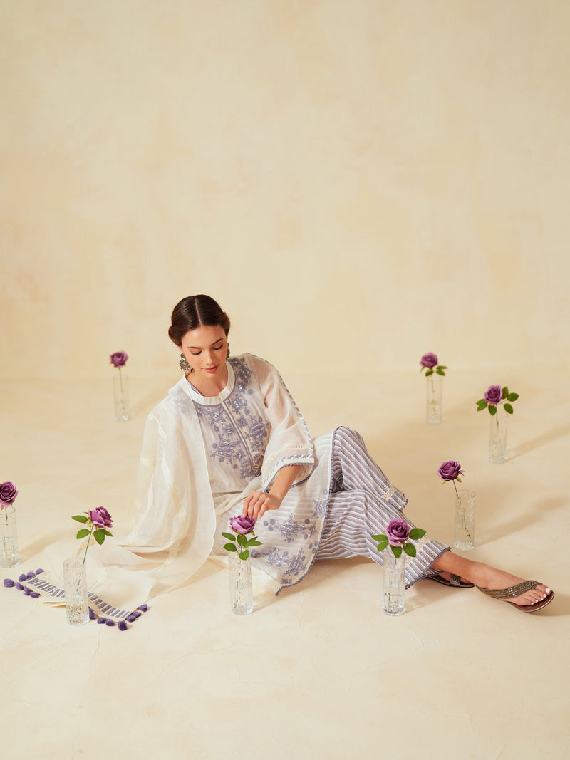 LAVENDER AND OFF-WHITE EASY FIT BOX-PLEATED KURTA WITH PANT