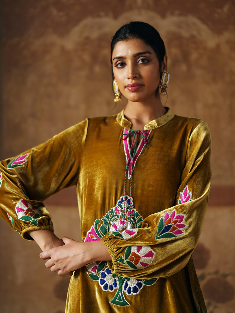 DEEP OLIVE FRONT TE-UP SHORT ASYMMETRICAL KURTA WITH PANT