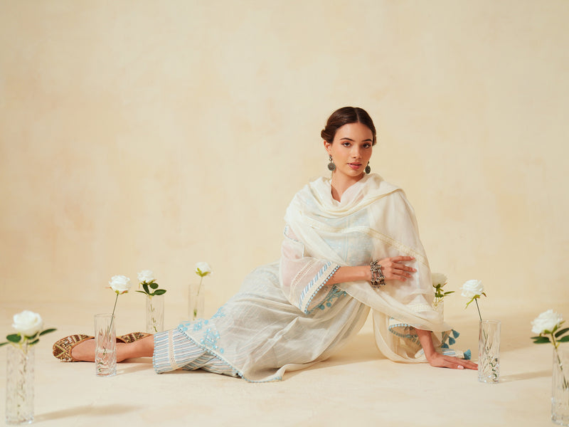 SKY BLUE AND OFF-WHITE EASY FIT BOX-PLEATED KURTA WITH PANT
