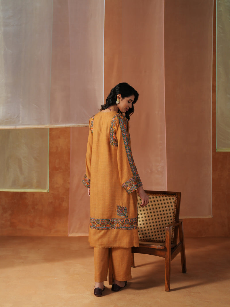 MUSTARD PASHMINA STRAIGHT KURTA WITH PANT AND STOLE