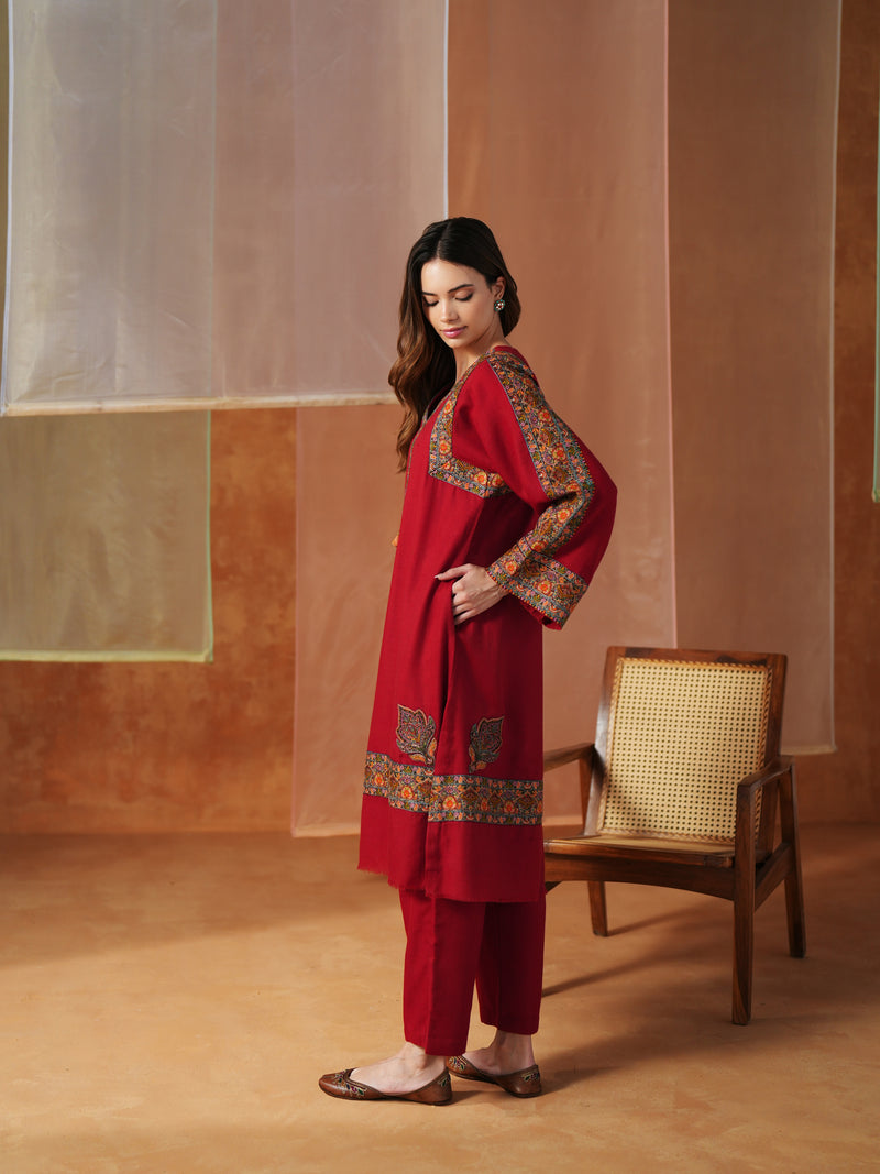 RED PASHMINA STRAIGHT KURTA WITH PANT AND STOLE