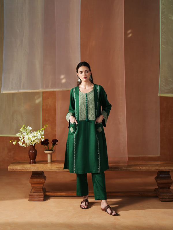 GREEN AND OFFWHITE PASHMINA STRAIGHT KURTA WITH POCKET,PANT AND STOLE