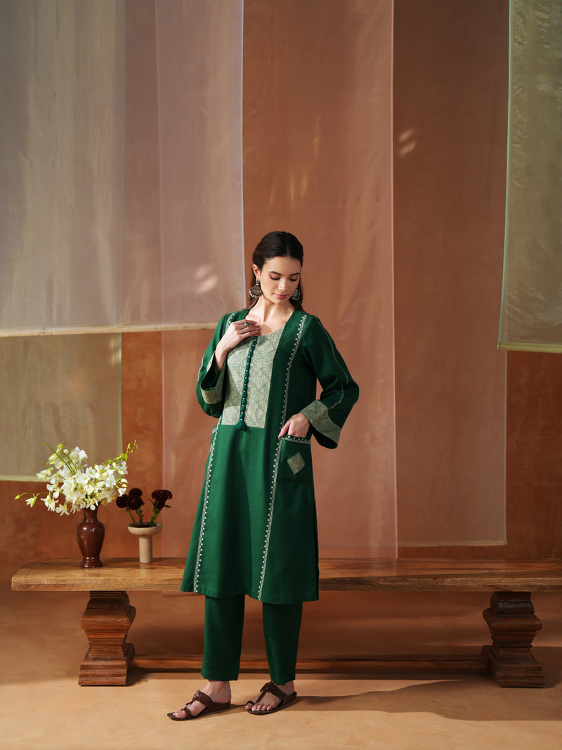 GREEN AND OFFWHITE PASHMINA STRAIGHT KURTA WITH POCKET,PANT AND STOLE