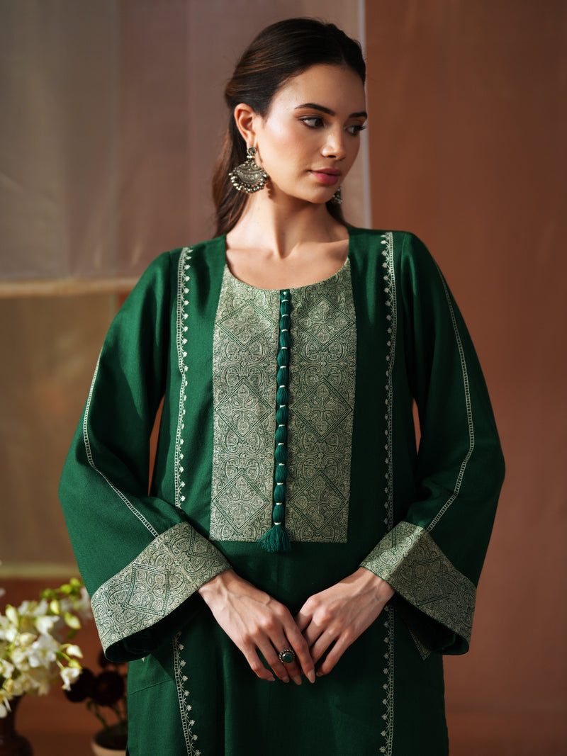 GREEN AND OFFWHITE PASHMINA STRAIGHT KURTA WITH POCKET,PANT AND STOLE