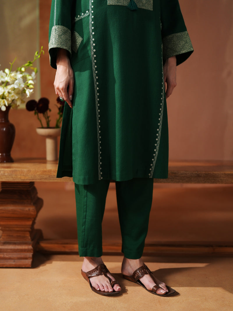 GREEN AND OFFWHITE PASHMINA STRAIGHT KURTA WITH POCKET,PANT AND STOLE
