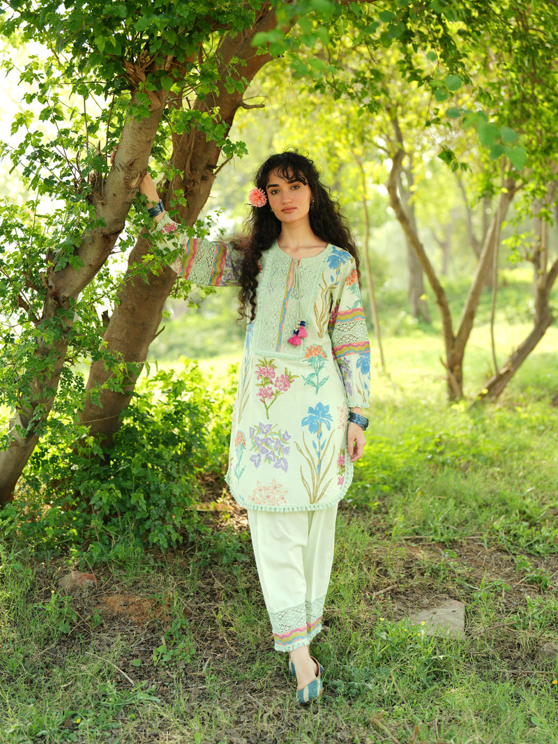 PHOOL BAGH SHORT KURTA WITH SALWAR AND STOLE- SET OF 3