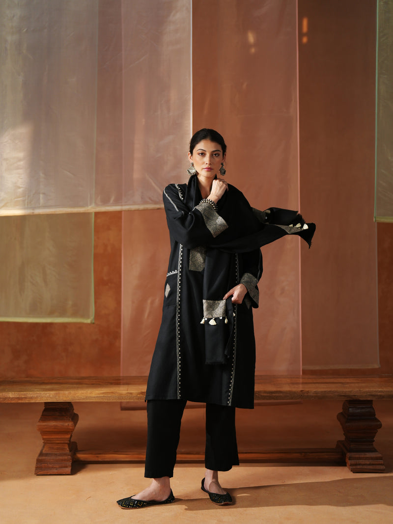 BLACK AND OFWHITE PASHMINA STRAIGHT KURTA WITH POCKET,PANT AND STOLE