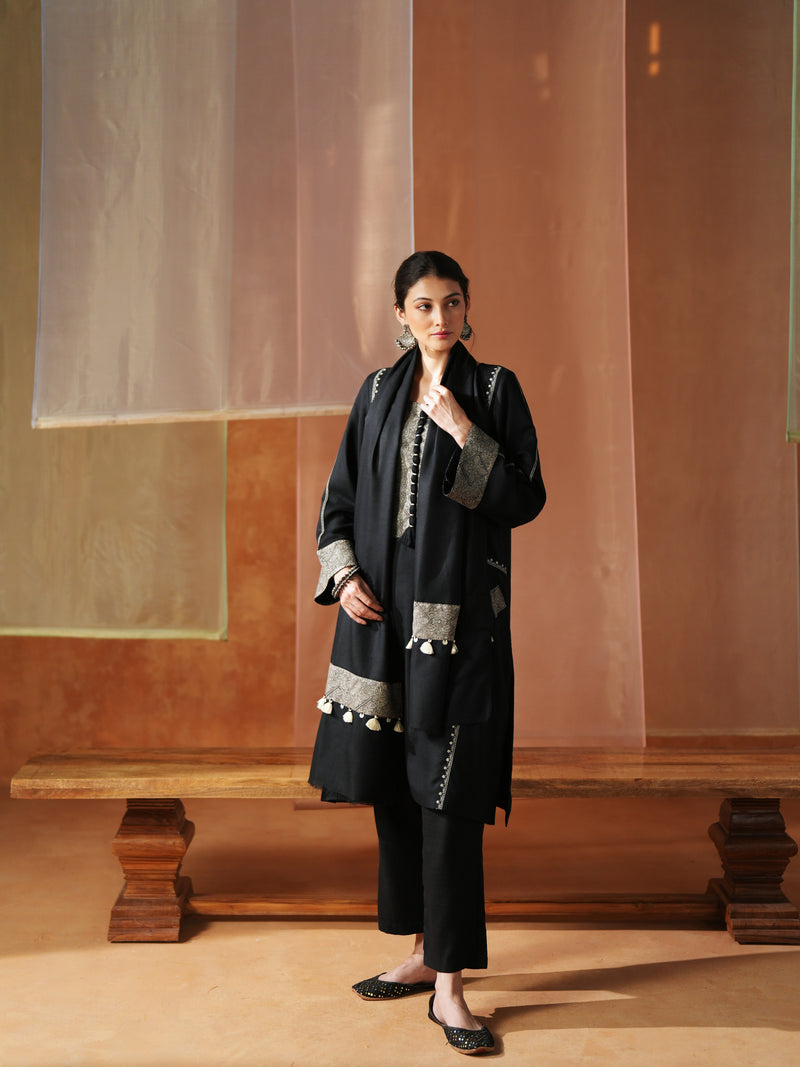 BLACK AND OFWHITE PASHMINA STRAIGHT KURTA WITH POCKET,PANT AND STOLE