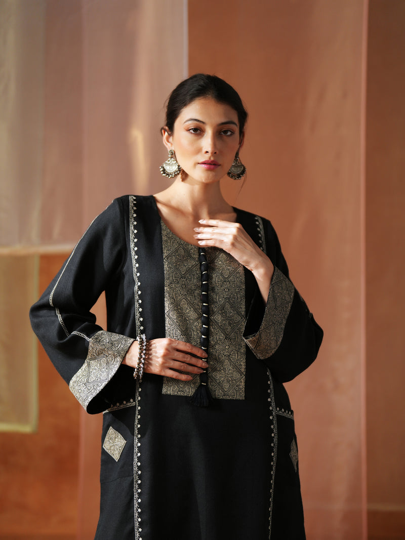 BLACK AND OFWHITE PASHMINA STRAIGHT KURTA WITH POCKET,PANT AND STOLE