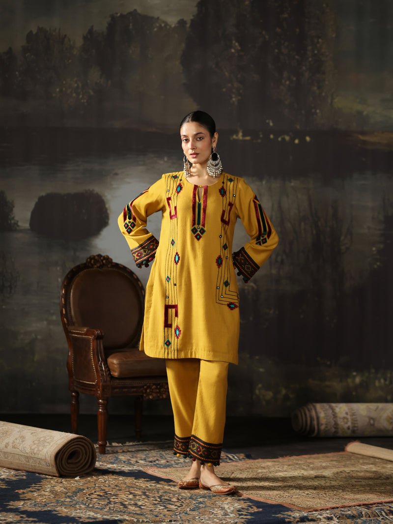 Yellow Pashmina Short Kurta with Pant and Scarf- Set of 3