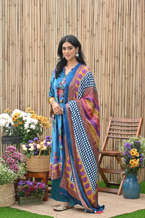 Teal velvet straight kurta with palazzo and dupatta -set of 3