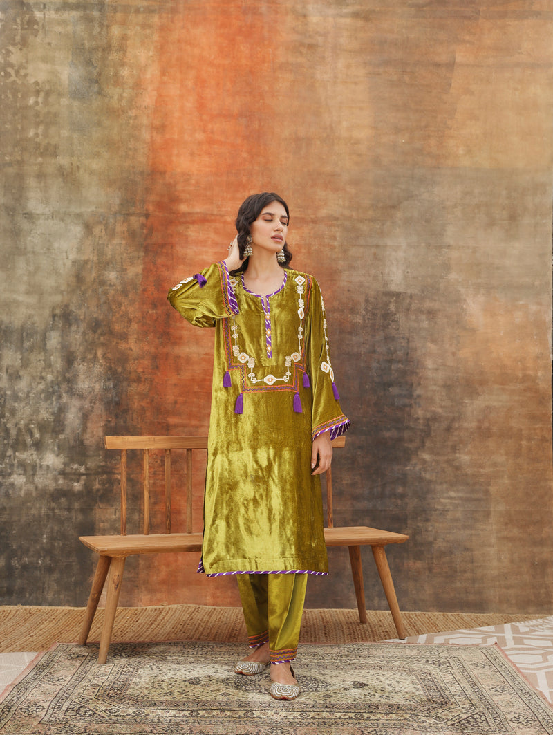 Green straight silk velvet kurta with salwar