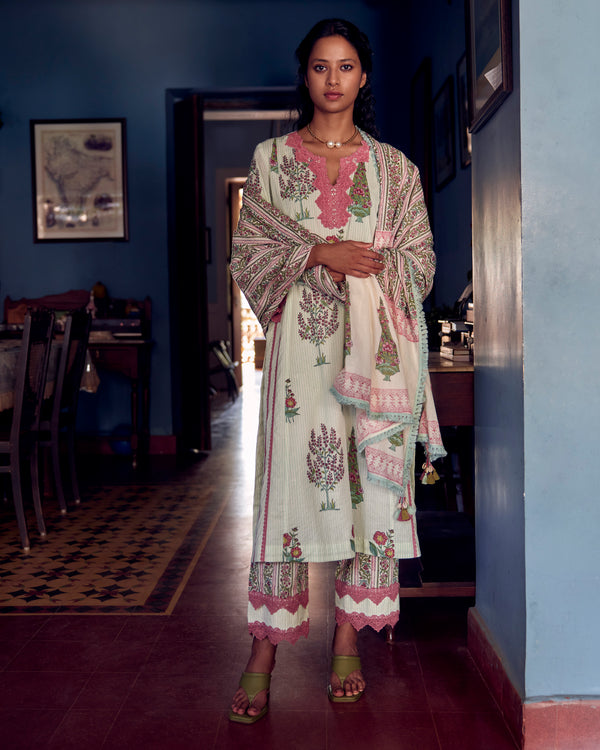 Fariha Straight Kurta With Pant & Dupatta- Set of 3